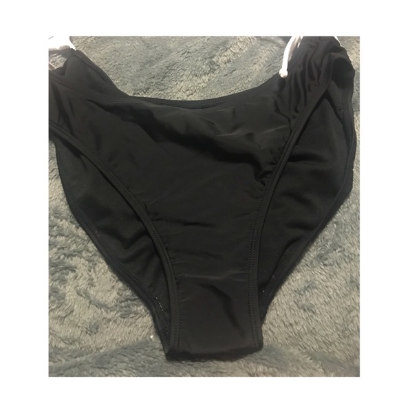 💜No boundaries swimsuit 2 Piece Swimsuit set.. - Picture 5 of 7